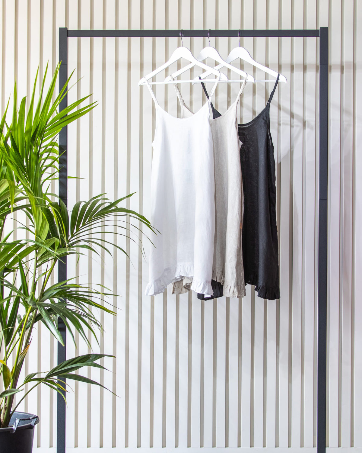 LAURA MIDI DRESS BLACK