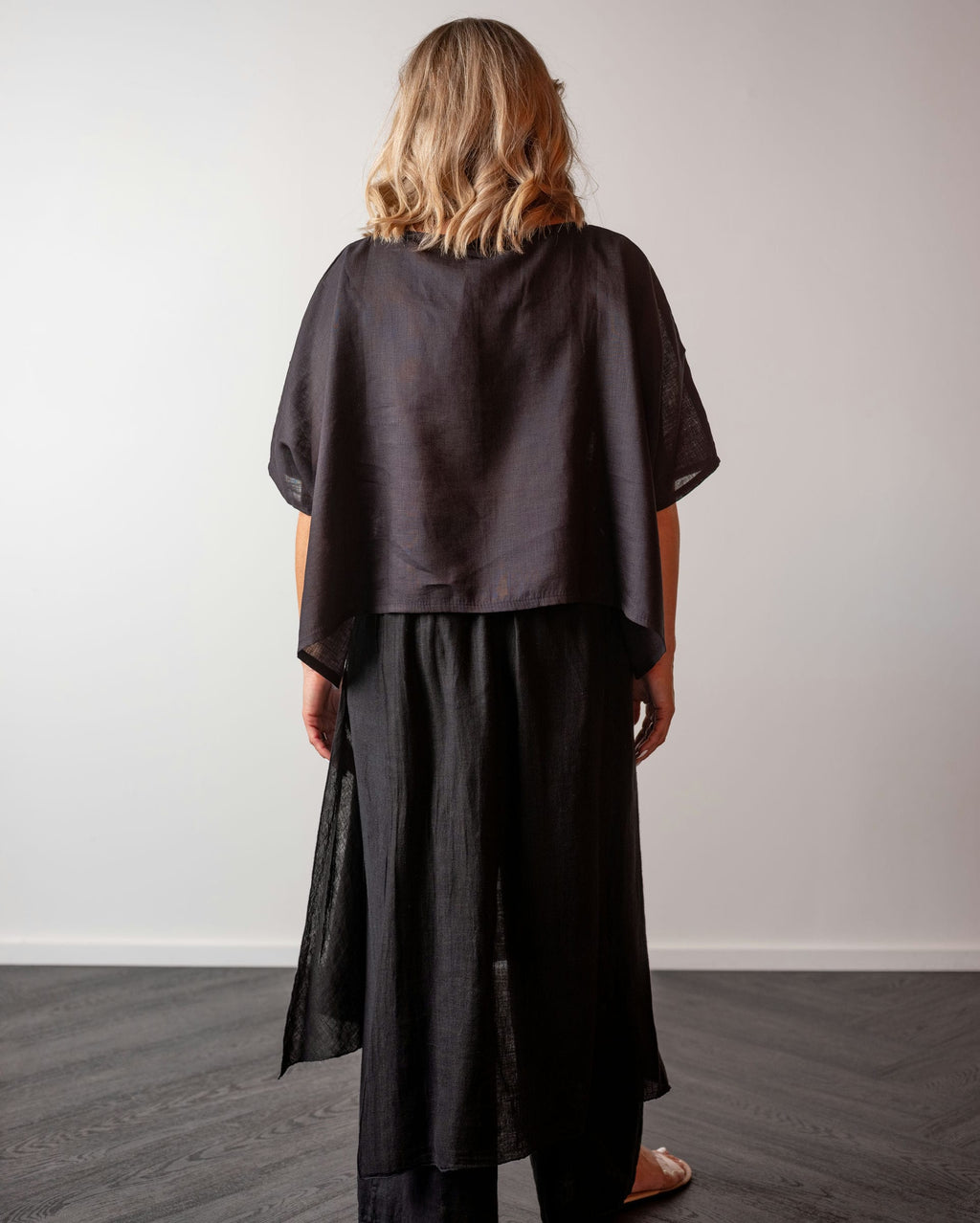 CAPRI TOP BLACK