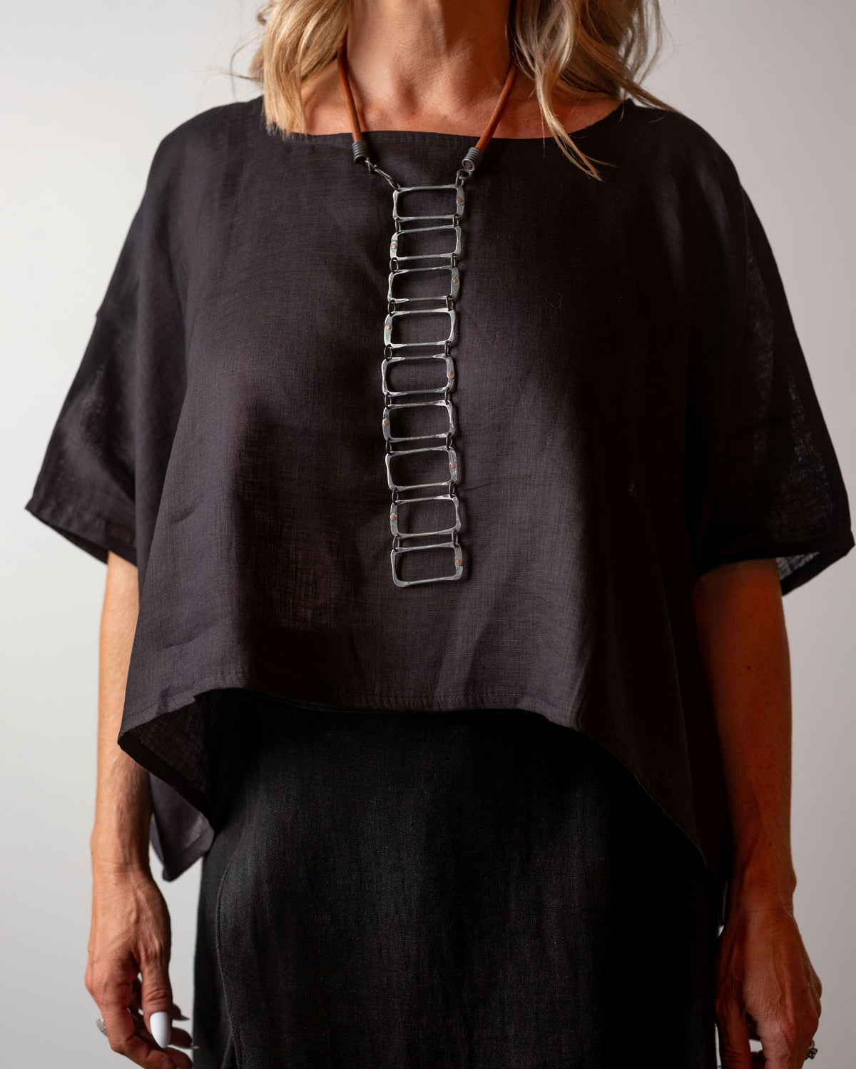 CAPRI TOP BLACK